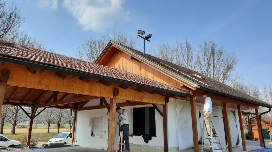 Badesee Burg - Komplettsanierung und Umfärbelung auf Weiß-Grau